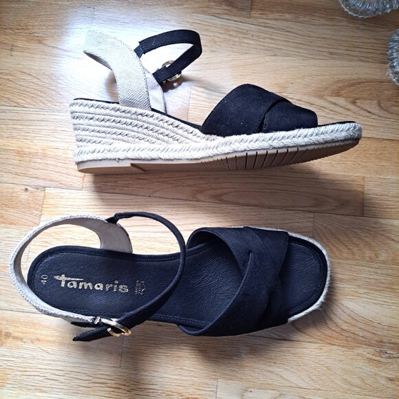 Tamaris brand wedge sandals - Picture 2 of 5